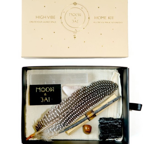 Moon & Jai High Vibe Home Kit - Picture 1 of 3